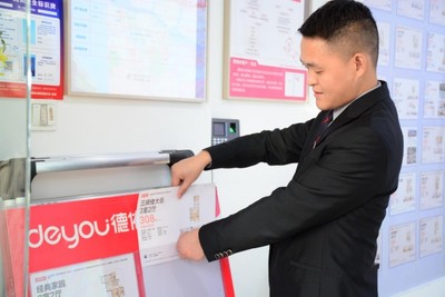 服务好每个环节 房产经纪人文荣华的'客户至上'之道